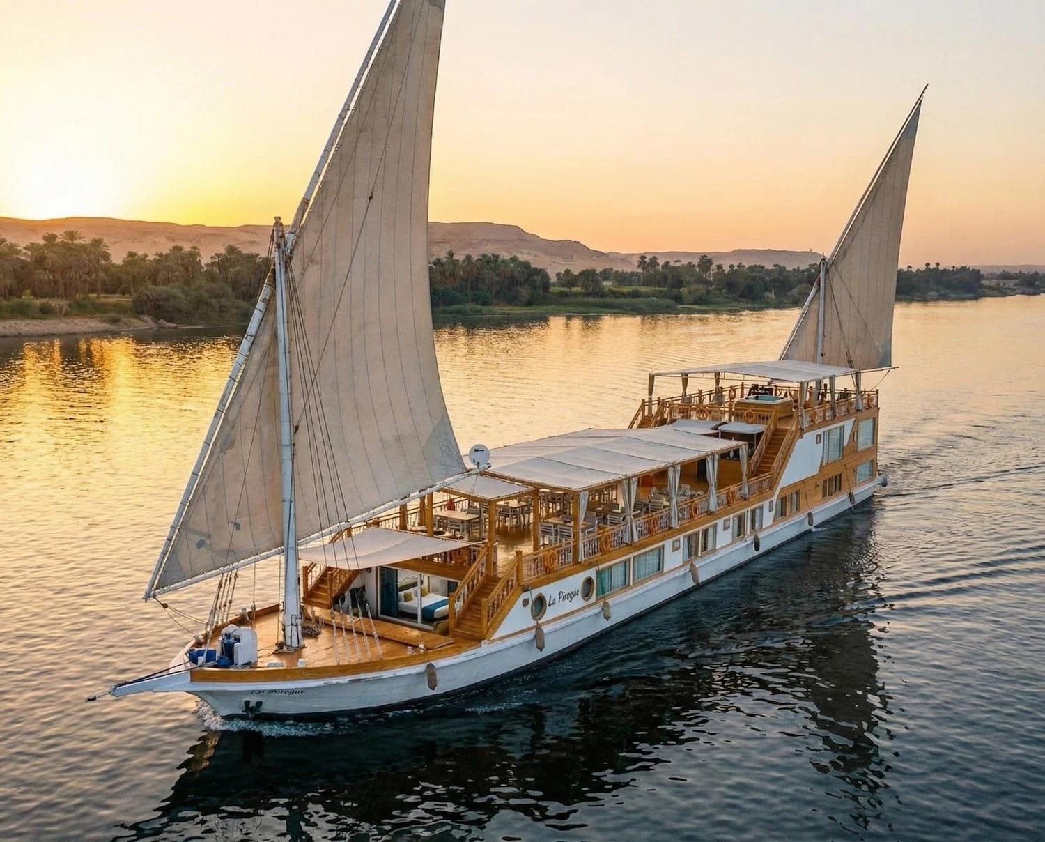 5 Days / 4 Nights – Dendera & Nile Dahabiya Spiritual Cruise