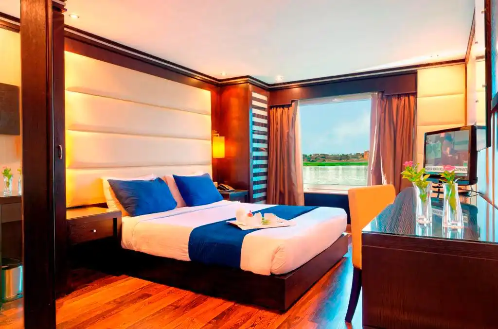 Nile Premium 5 Days Nile Cruise from Luxor to Aswan